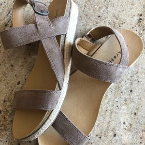 Lucky brand sandals